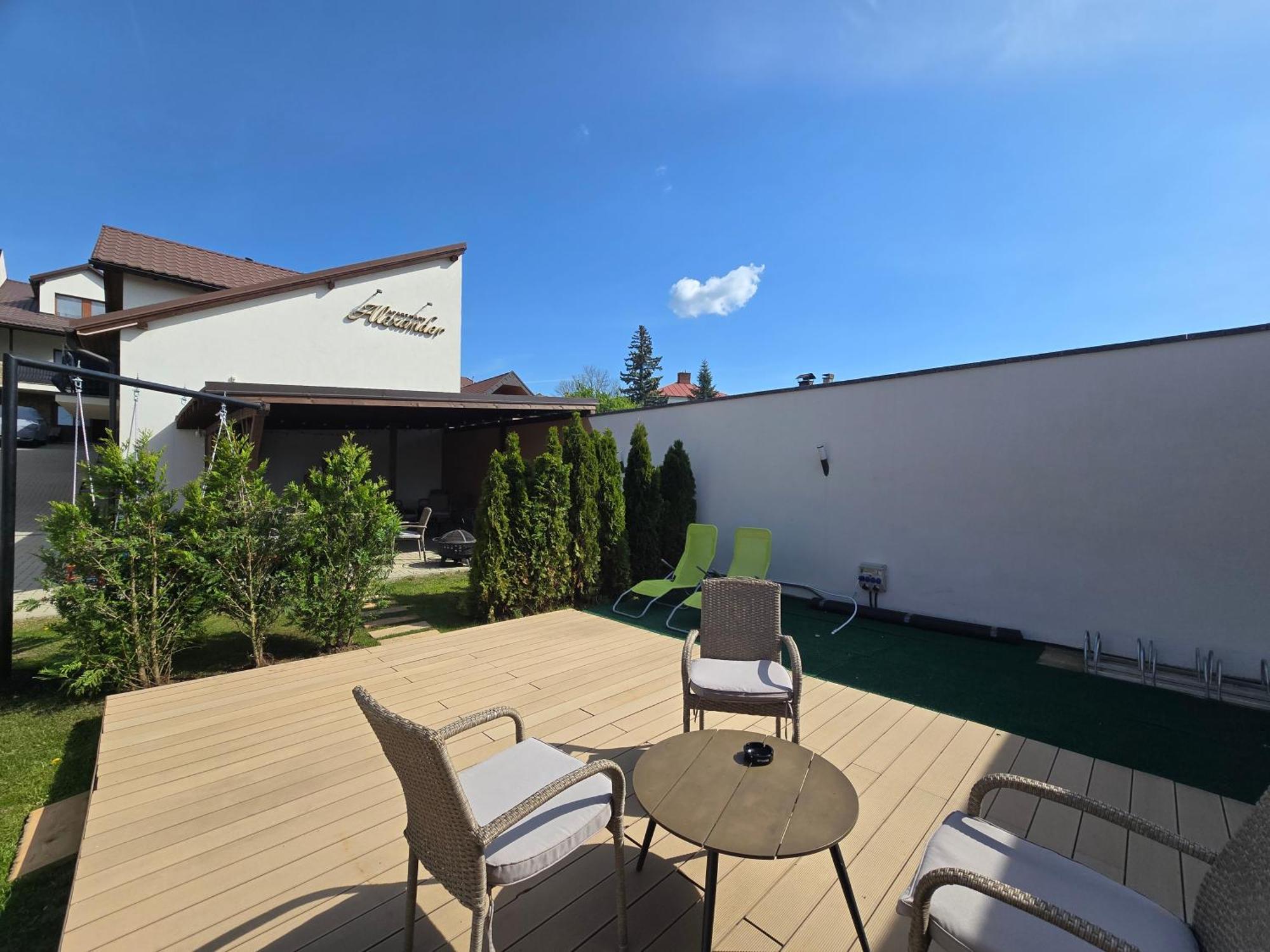 Apartmany Alexander Wierzbów Zewnętrze zdjęcie